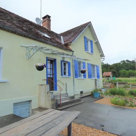Bed and Breakfast Les Tibles Nanthiat Екстер'єр фото
