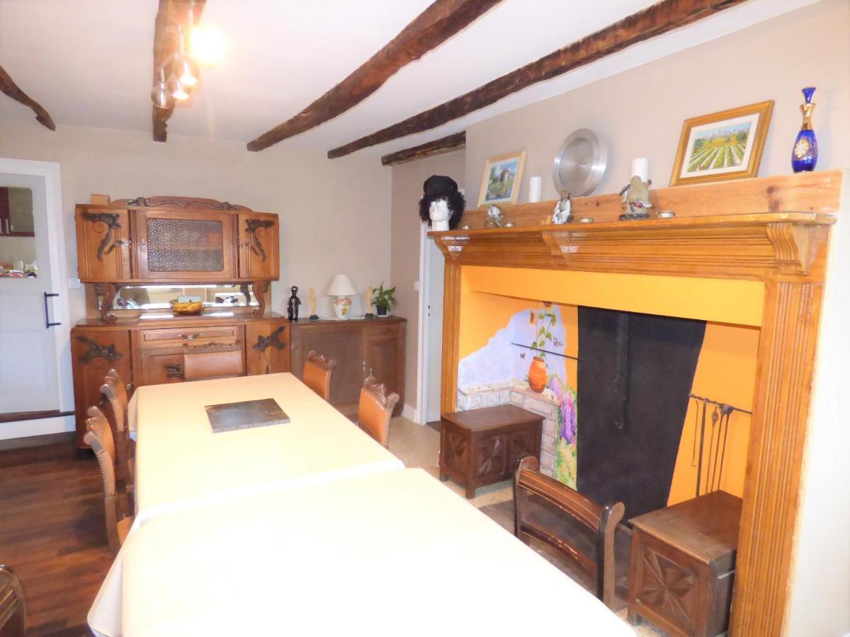 Bed and Breakfast Les Tibles Nanthiat Екстер'єр фото