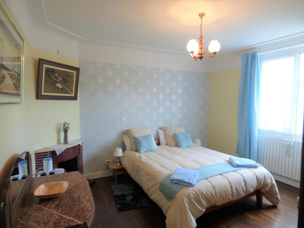 Bed and Breakfast Les Tibles Nanthiat Екстер'єр фото