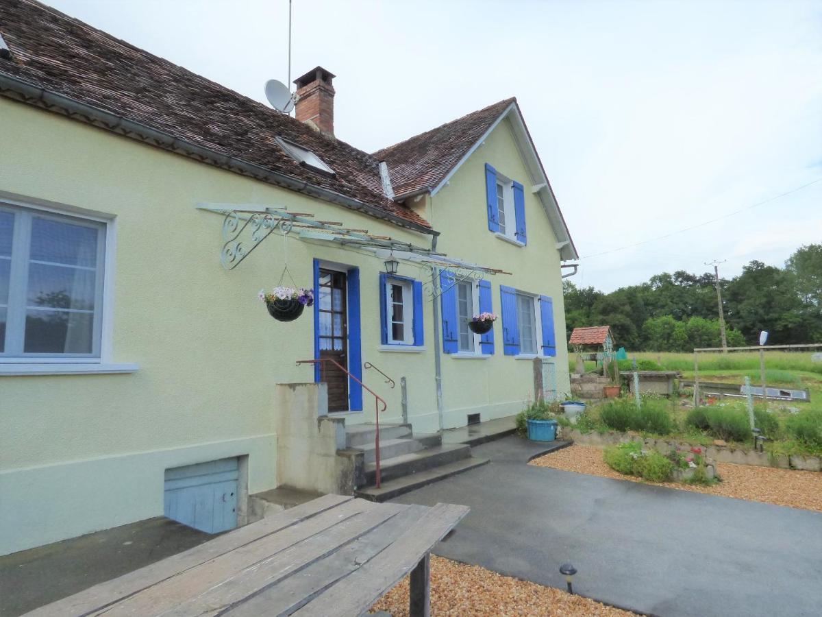 Bed and Breakfast Les Tibles Nanthiat Екстер'єр фото