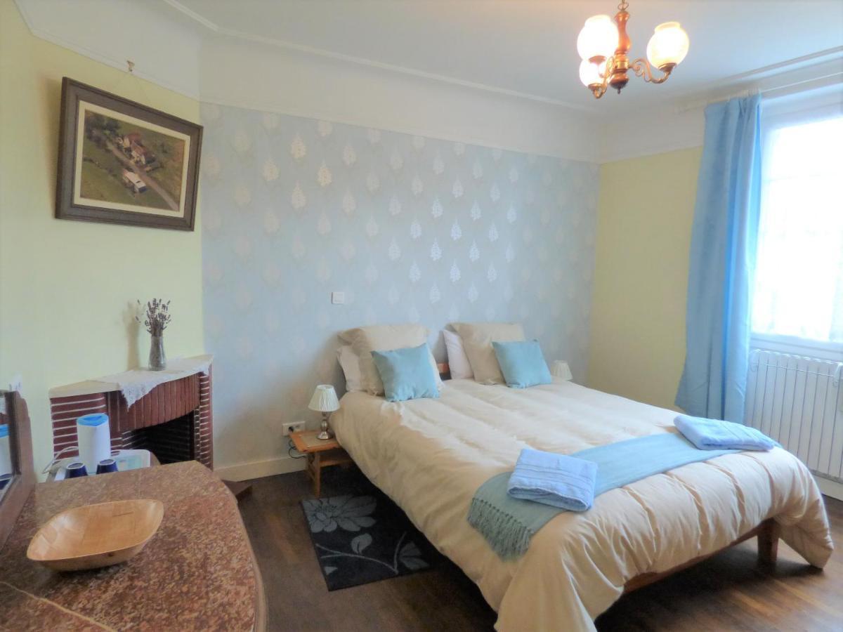 Bed and Breakfast Les Tibles Nanthiat Екстер'єр фото