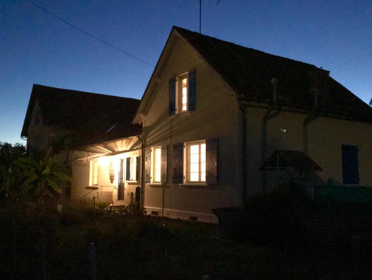 Bed and Breakfast Les Tibles Nanthiat Екстер'єр фото