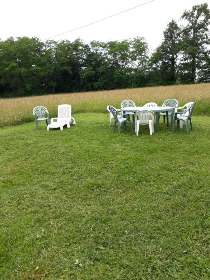 Bed and Breakfast Les Tibles Nanthiat Екстер'єр фото